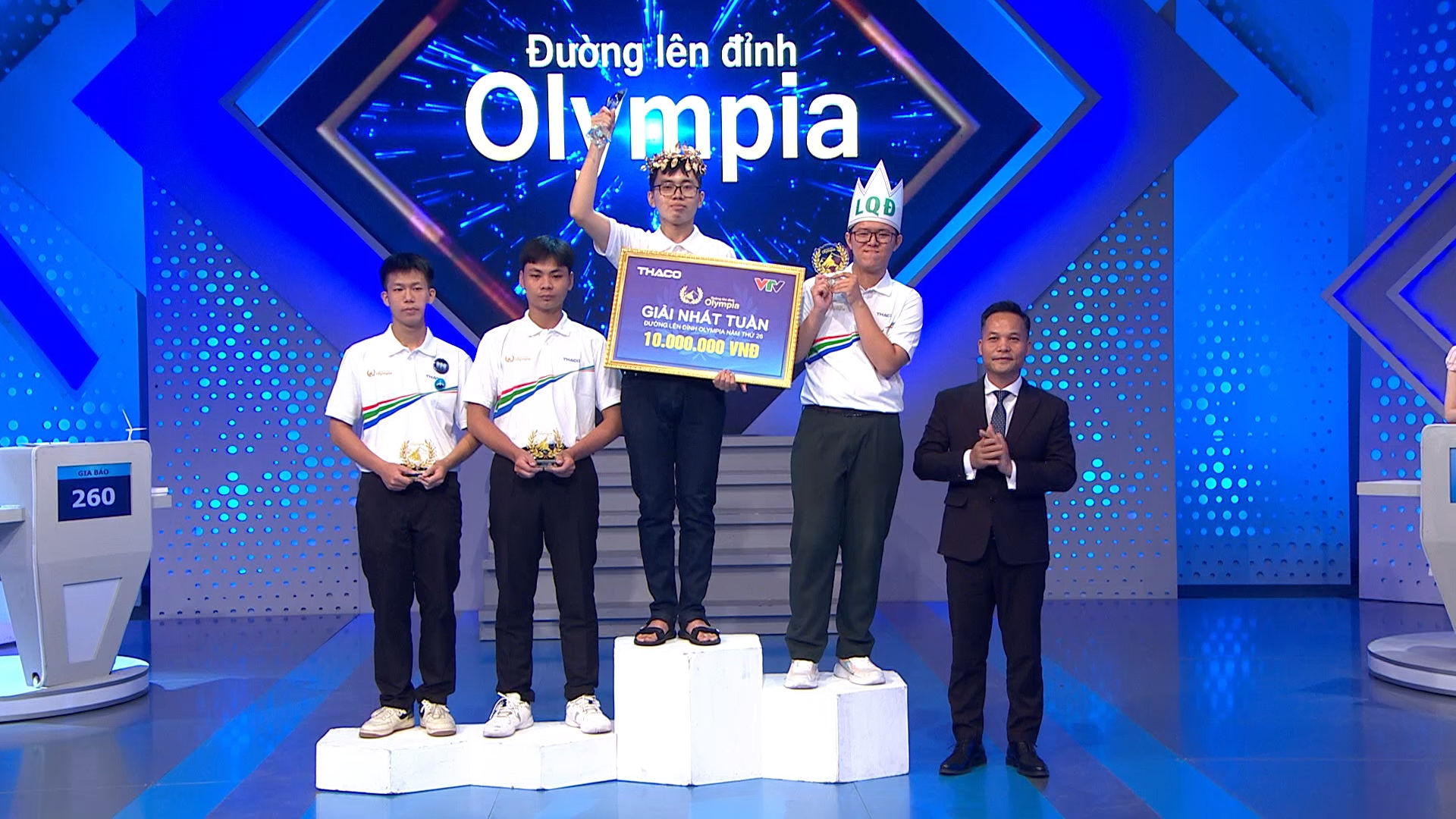 Đường lên đỉnh Olympia: Thí sinh giành vòng nguyệt quế từ đối thủ ngang tài ngang sức - Ảnh 12.