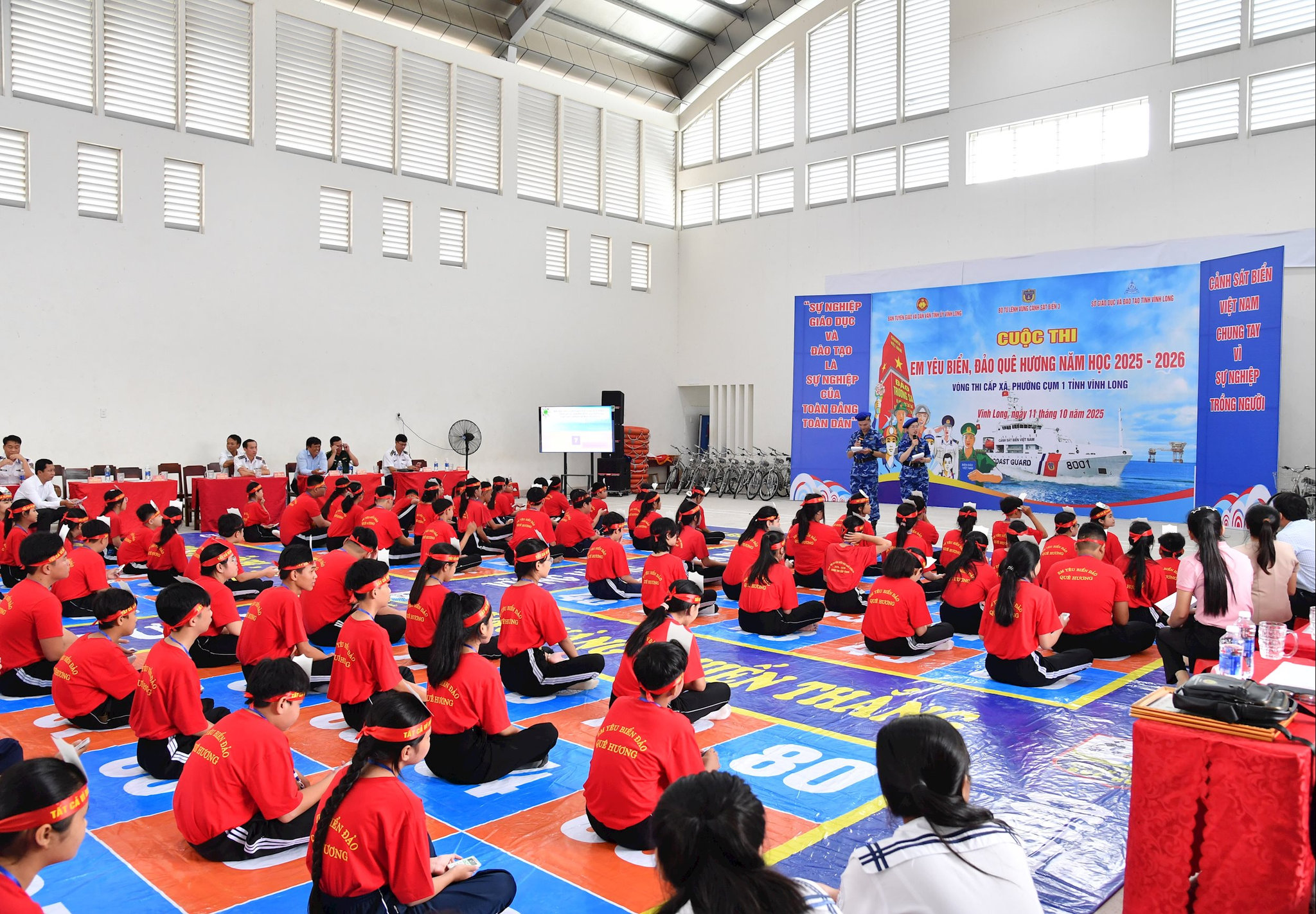 Quang cảnh tại vòng thi trực tiếp cụm xã, phường số 1