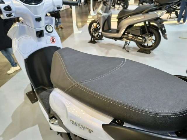 glo-bwt-125-5.jpg
