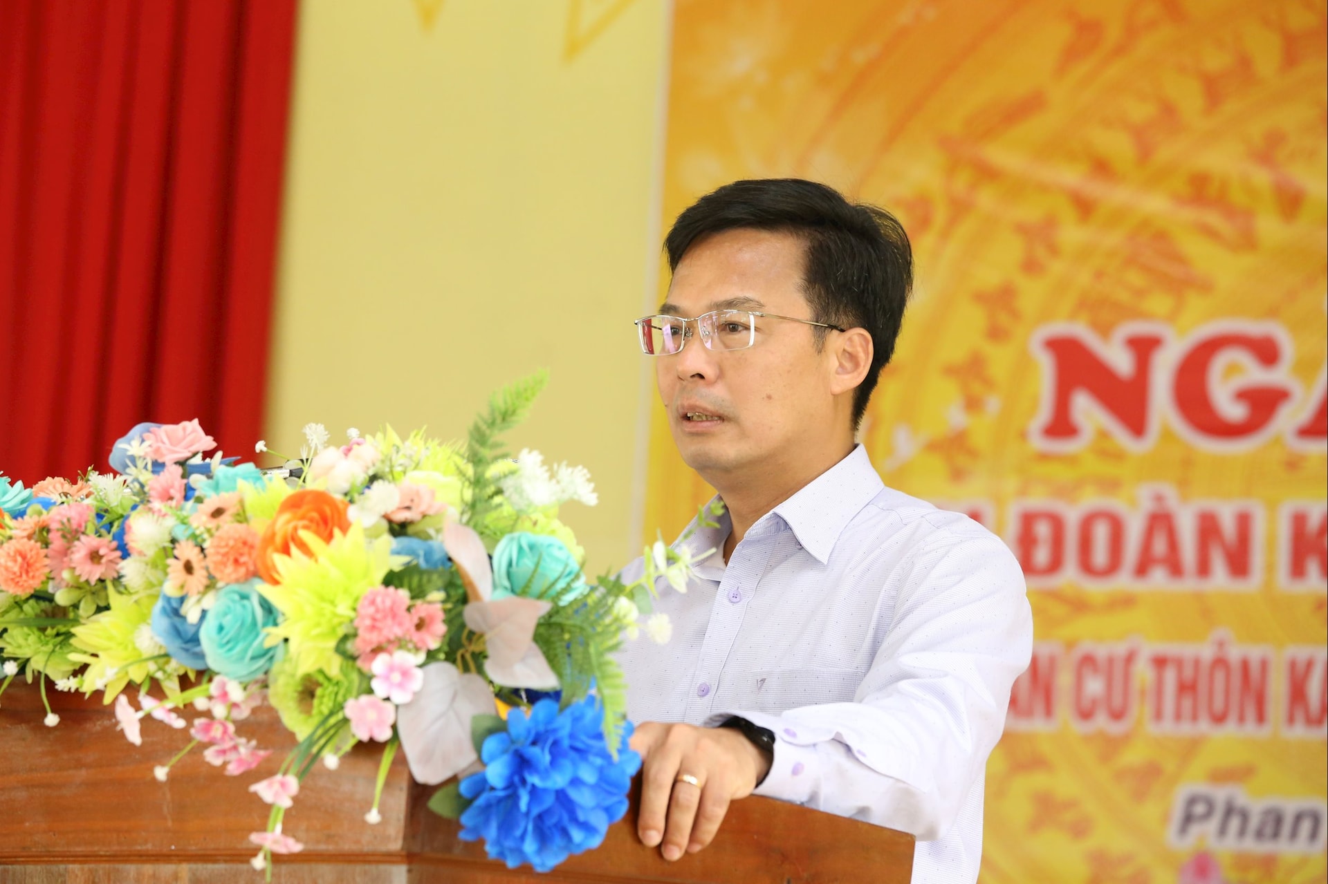 Kamerat Dinh Van Tuan talte på festivalen (3)