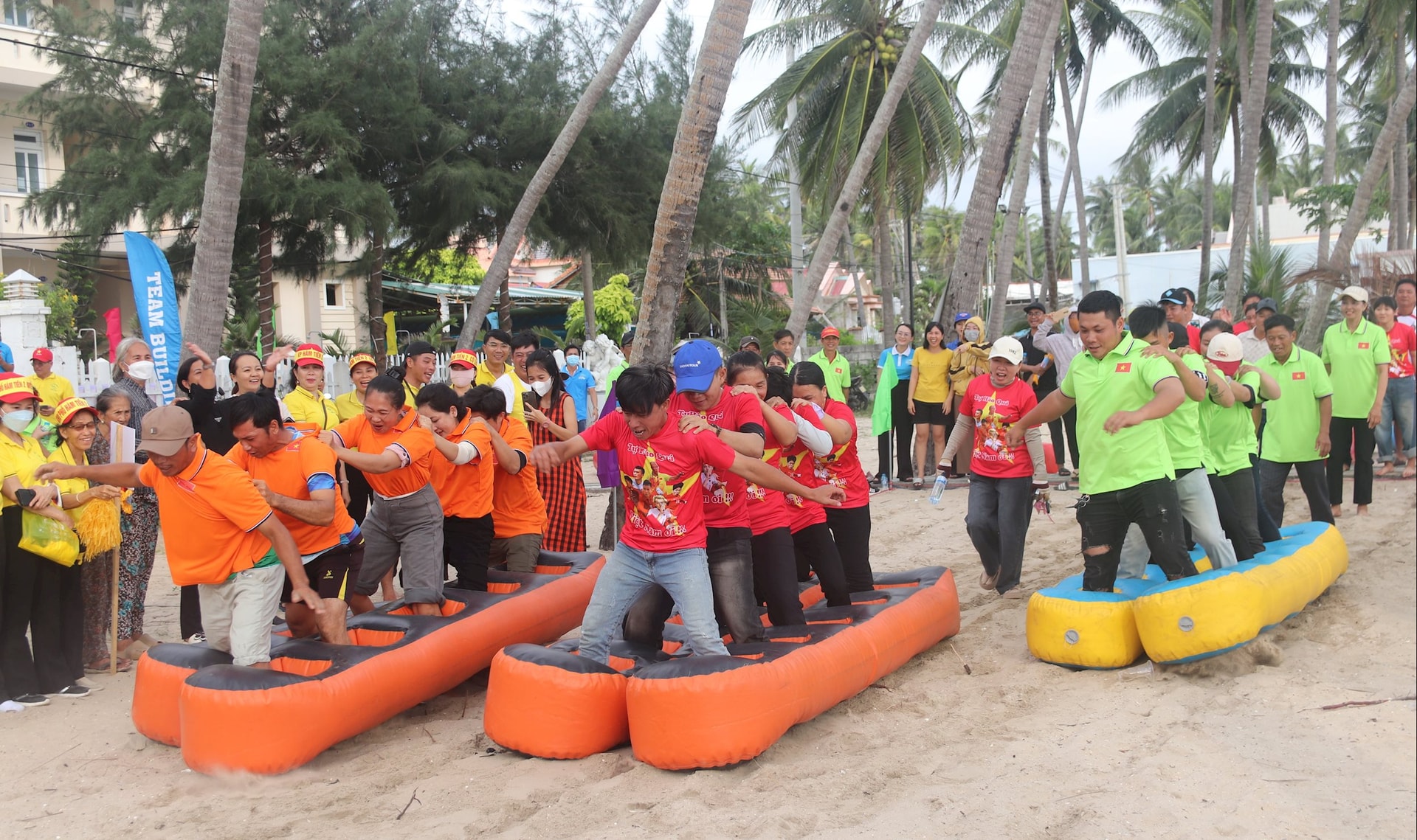 Hấp dẫn phần thi đôi hài thần kỳ