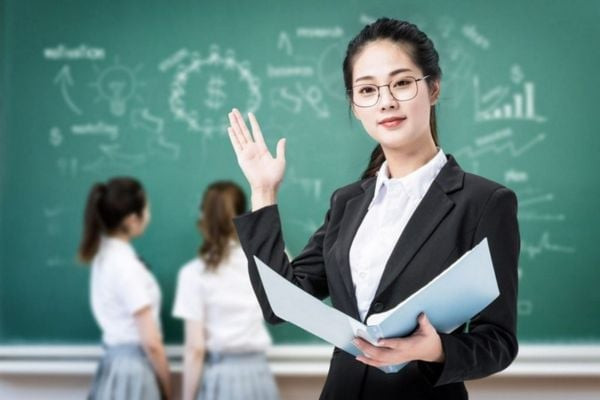 Hướng dẫn mới về chi trả tiền lương dạy thêm giờ đối với giáo viên công tác không đủ một năm học tại TP.HCM