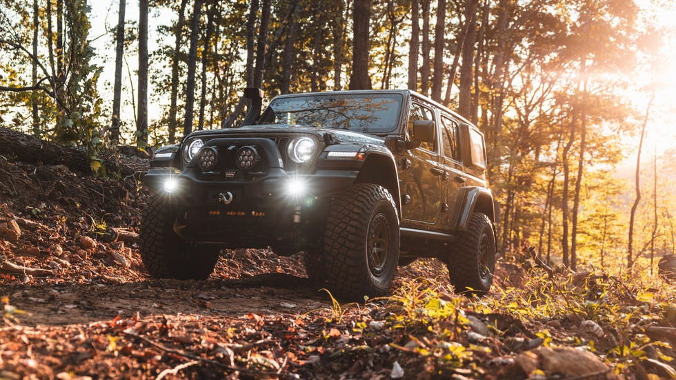 Jeep Wrangler 2025 AEV JL370 Venture đang vận hành
