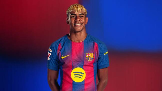 Yamal đã là trụ cột ở Barca dù độ tuổi còn rất trẻ.