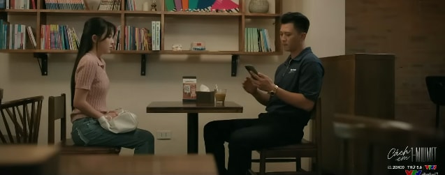 Một cảnh khác trong phim Cách em 1 milimet - Tập 21, thể hiện sự căng thẳng giữa các nhân vật.