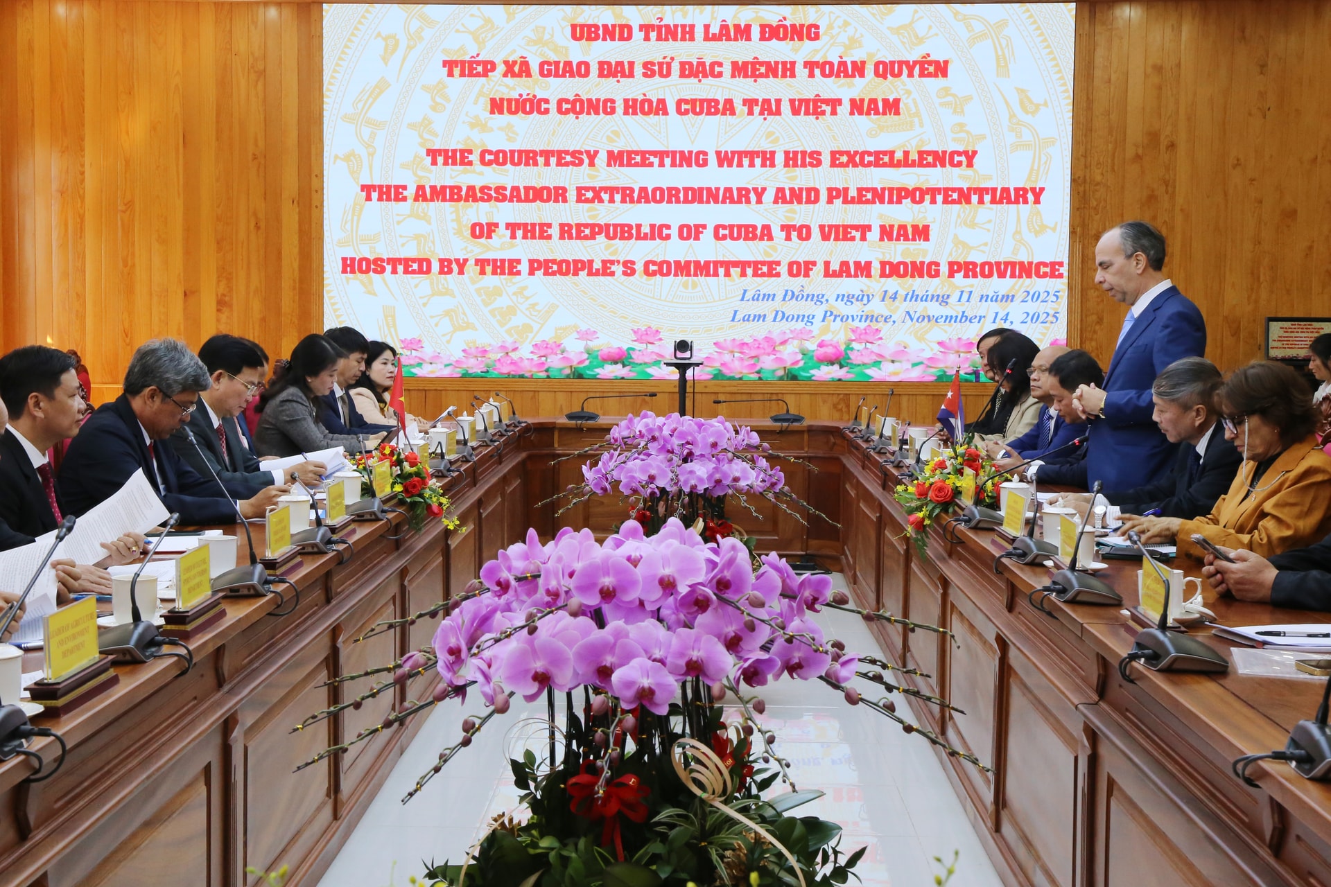 hội trường