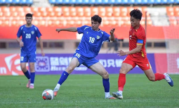 U22 Việt Nam gặp nhiều khó khăn ở trận đấu với U22 Uzbekistan.