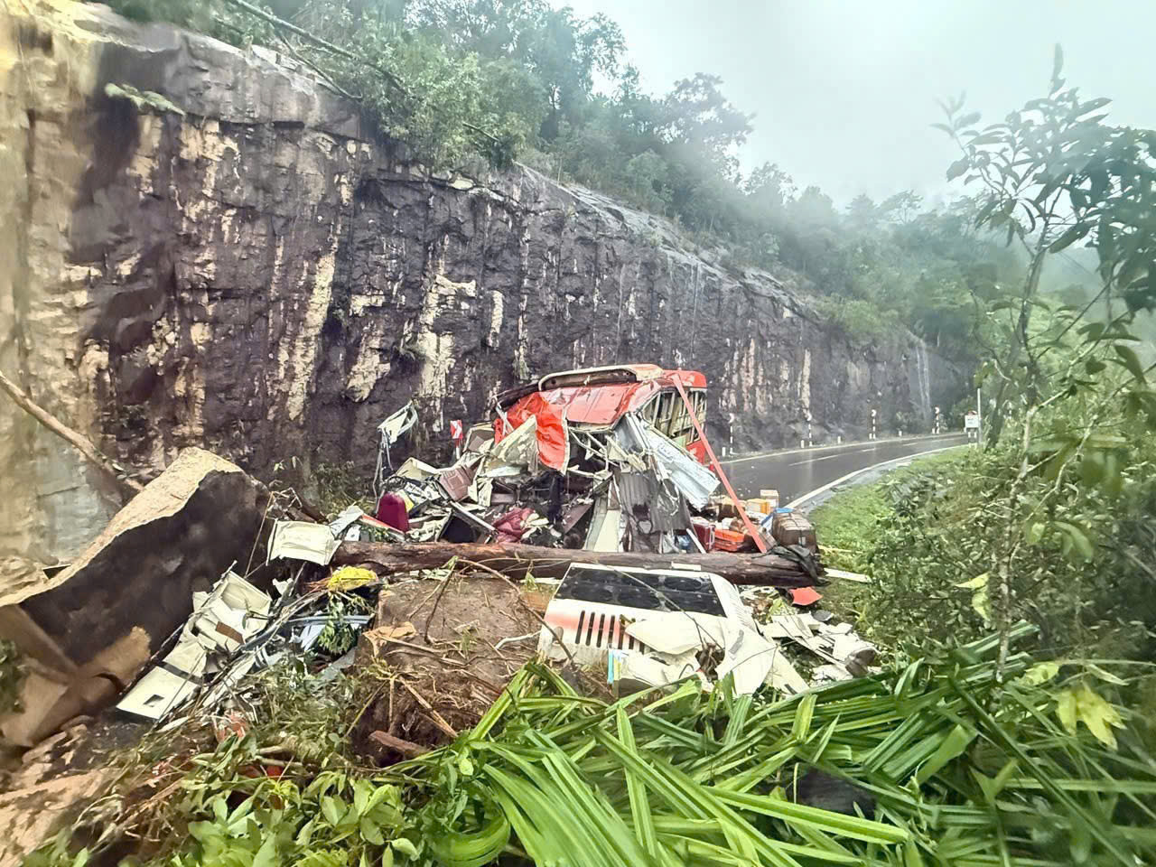 Khánh Lê 1.jpg
