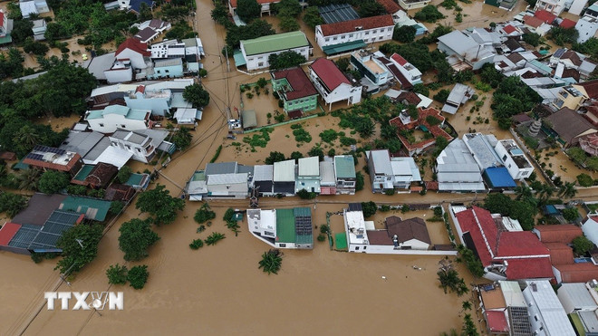 ttxvn-khanh-hoa-ngap-lut-2.jpg