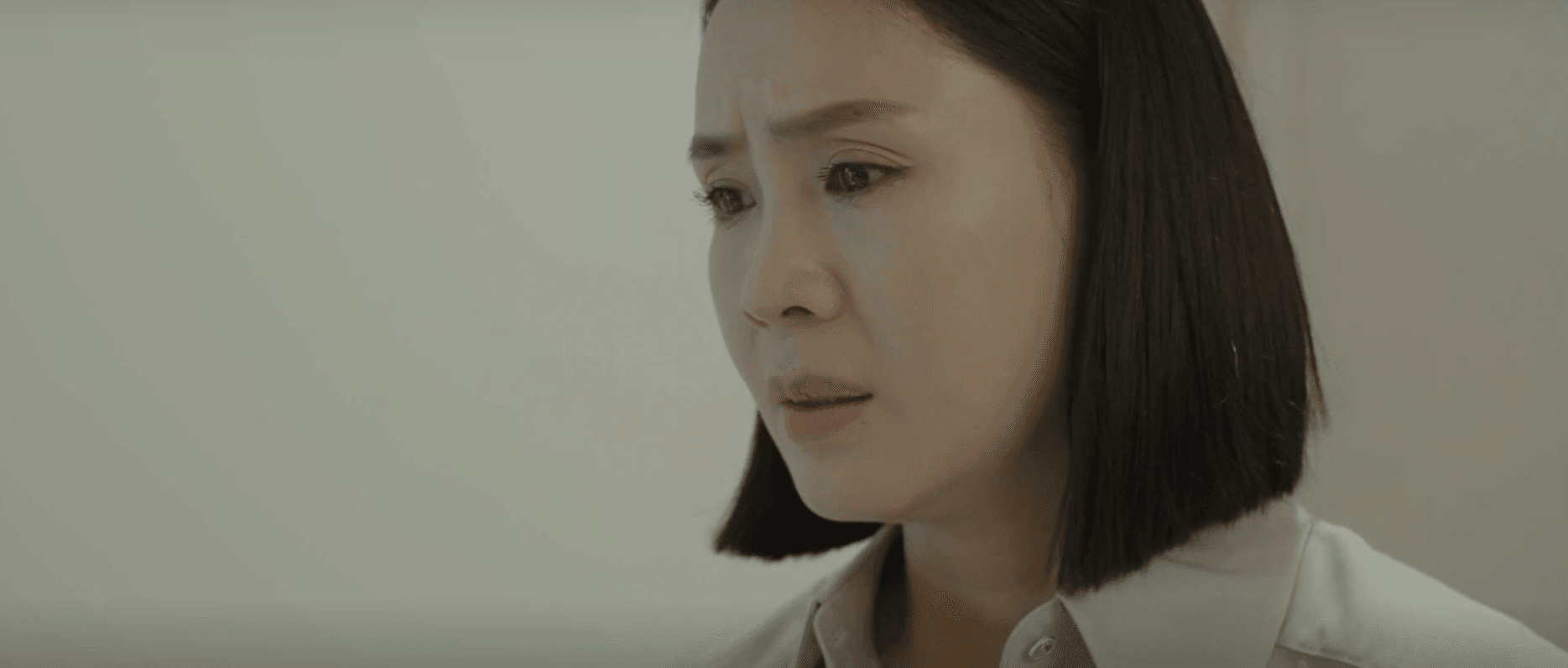 Thu hốt hoảng gọi bác sĩ cấp cứu cho Chấn.