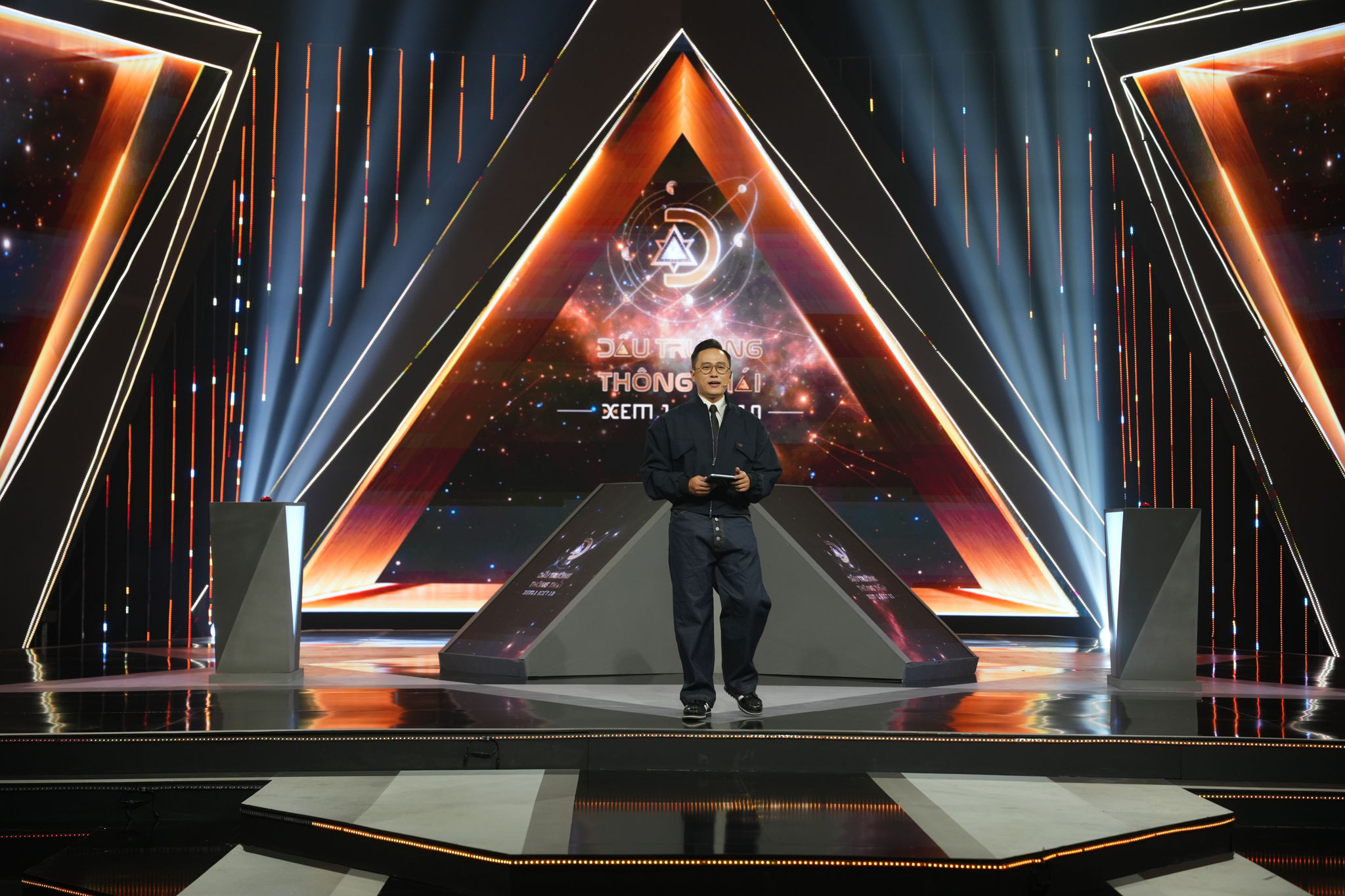 Đột nhập trường quay gameshow mới Đấu trường thông thái - Ảnh 3.