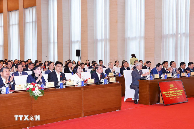 ttxvn-dien-dan-xay-dung-phap-luat-lan-thu-nhat-5.jpg