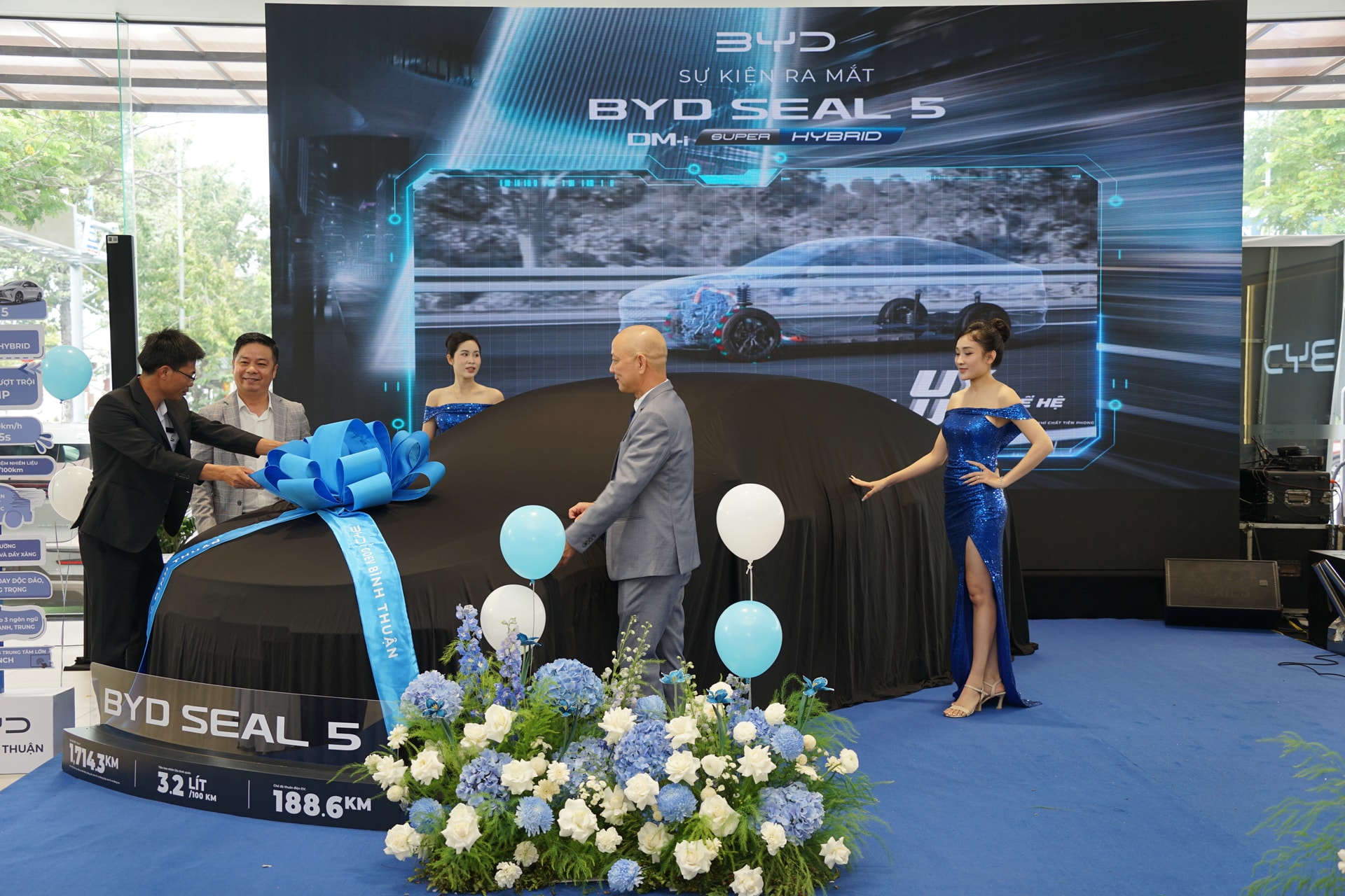 dsc09989.jpeg সম্পর্কে