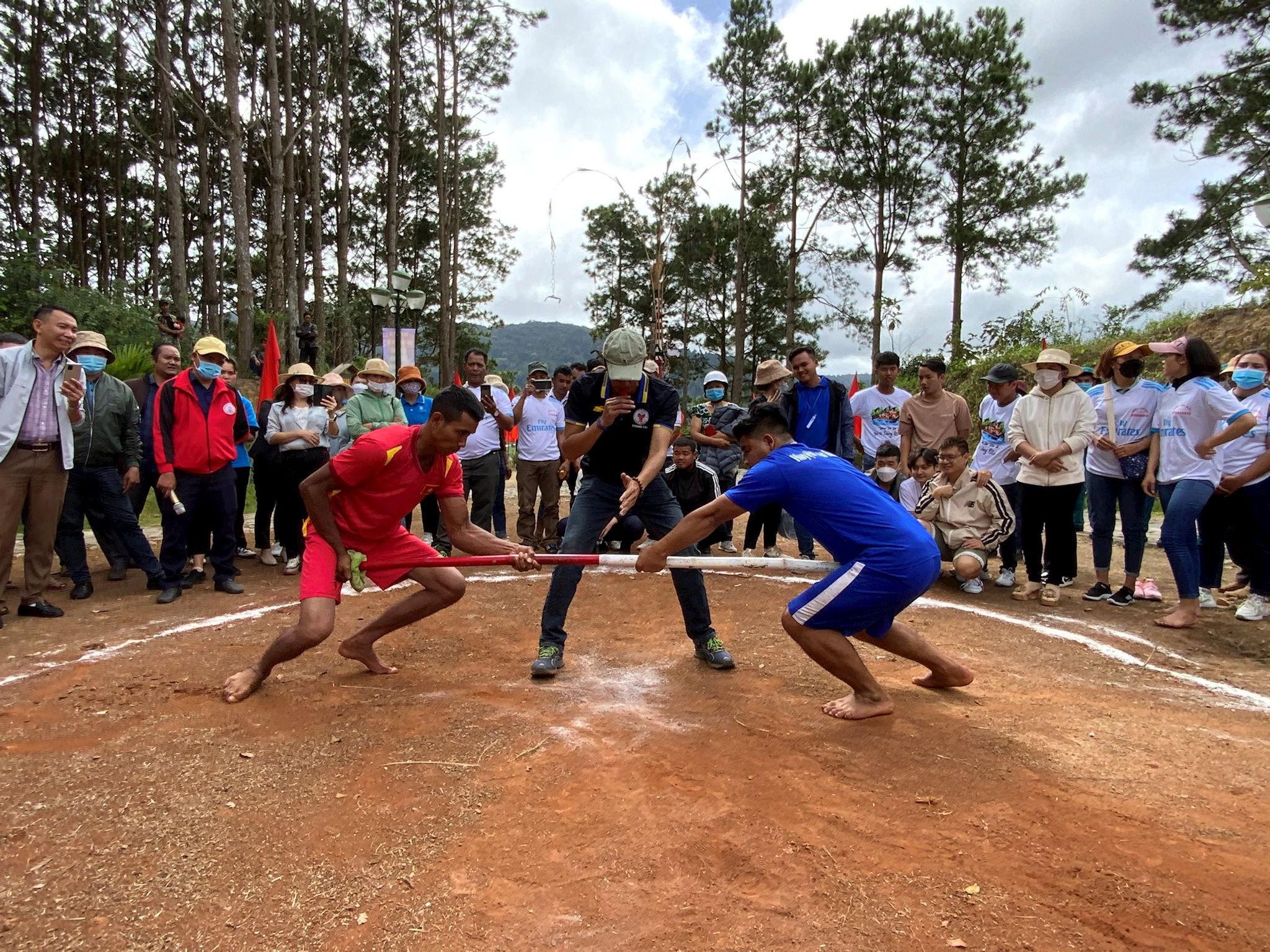 4.Đẩy gậy nam