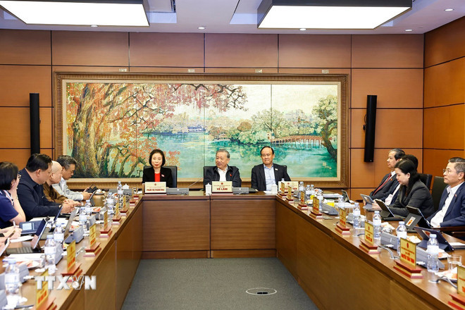 ttxvn-quoc-hoi-thao-luan-2-chu-truong-dau-tu-chuong-trinh-muc-tieu-quoc-gia-9.jpg