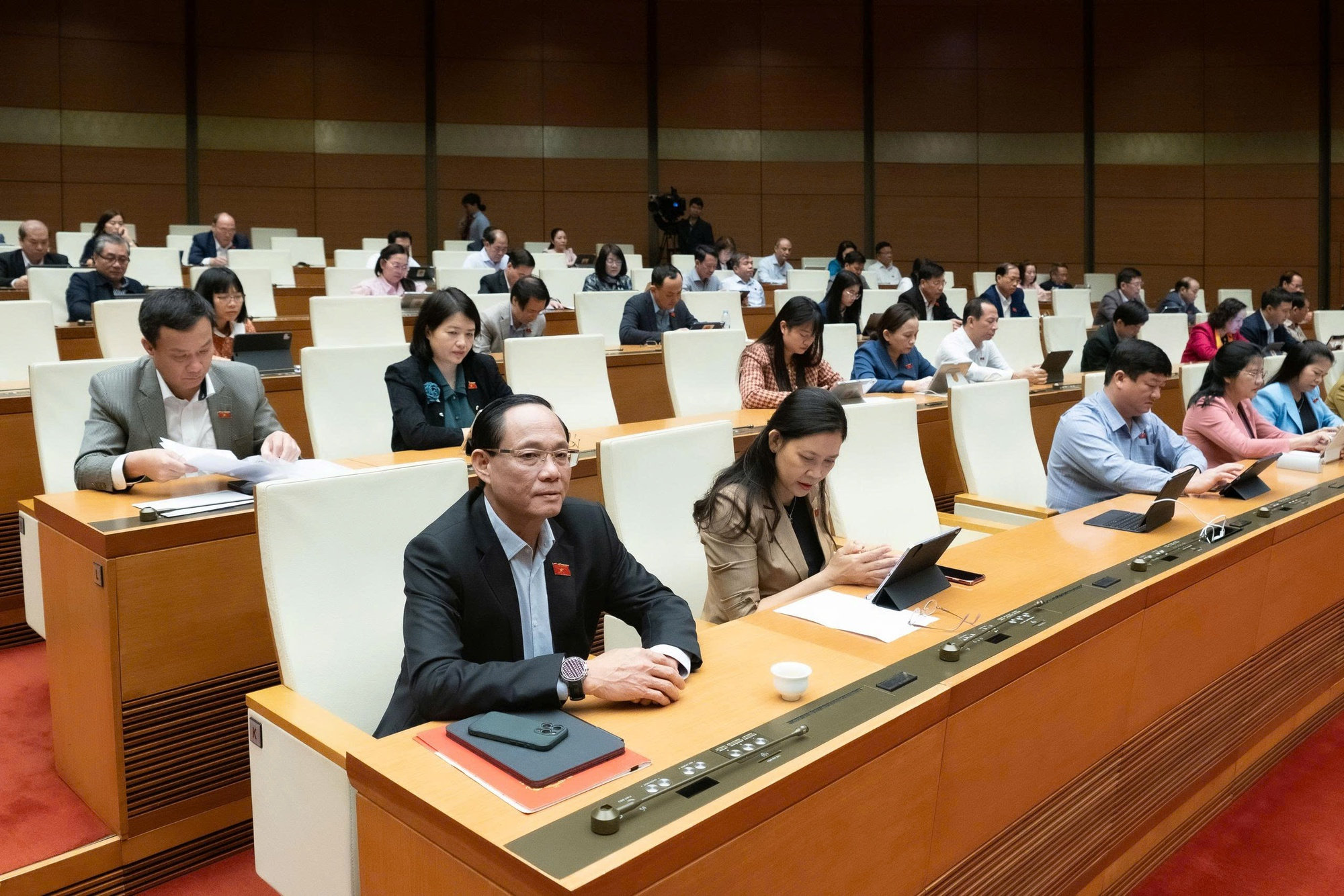 Tiếp tục hoàn thiện dự thảo Nghị quyết phê duyệt chủ trương đầu tư Chương trình MTQG về chăm sóc sức khỏe, dân số và phát triển- Ảnh 3.