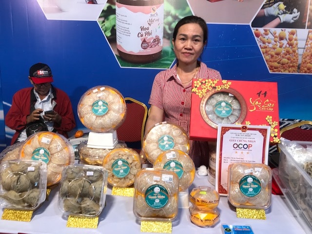 ツバメの巣製品は 3 つ星 OCOP 基準を満たしています。