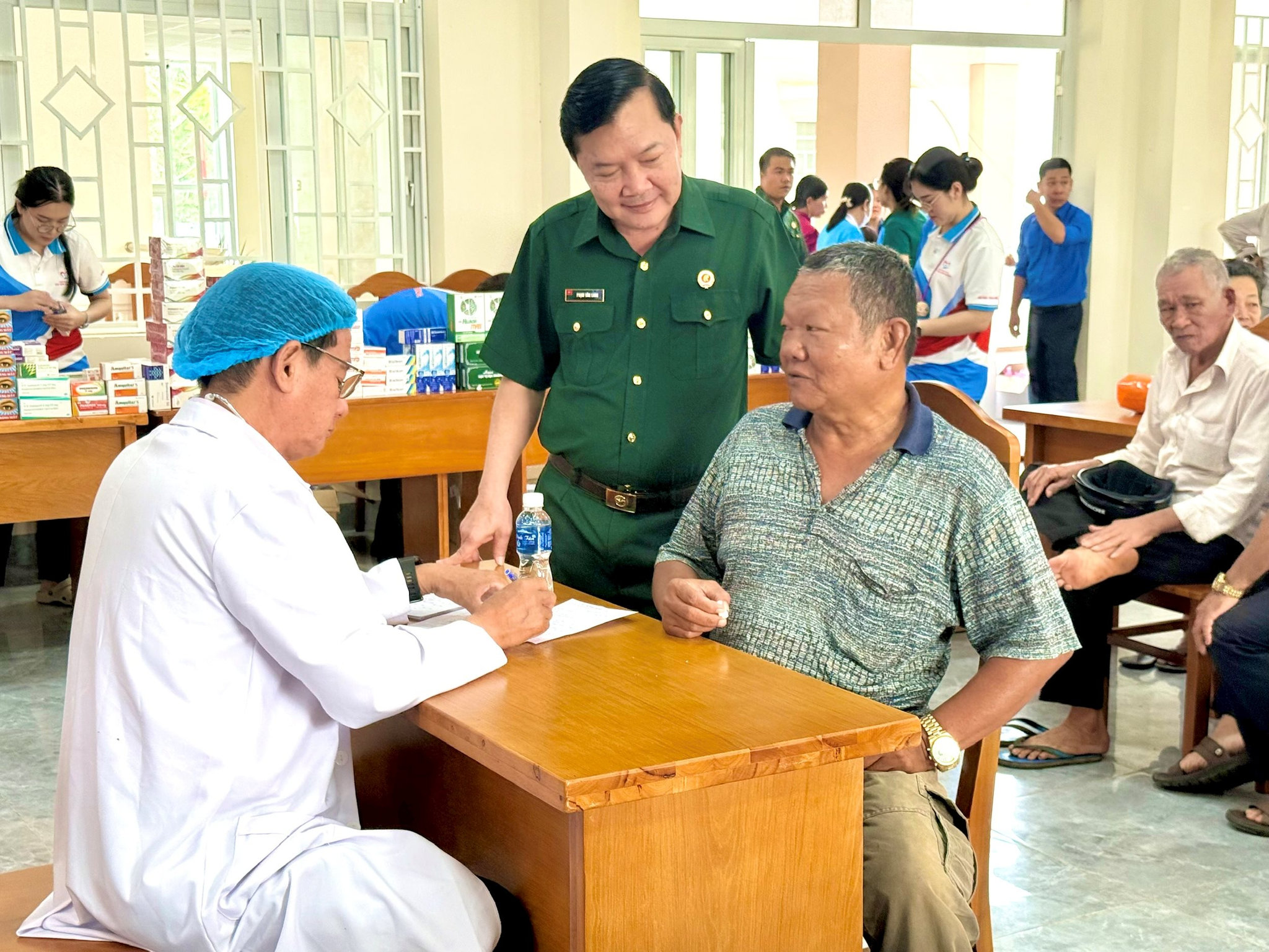 Khám bệnh Mũi Né 2