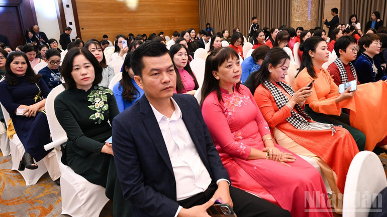 ndo_br_a7-3497.jpg