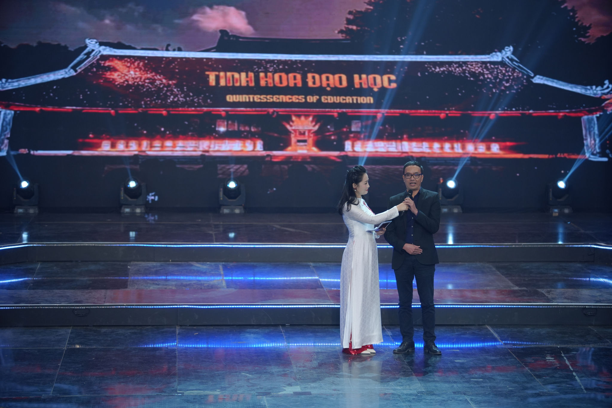 Đạo diễn Trương Quốc Toàn chia sẻ tại Gala.