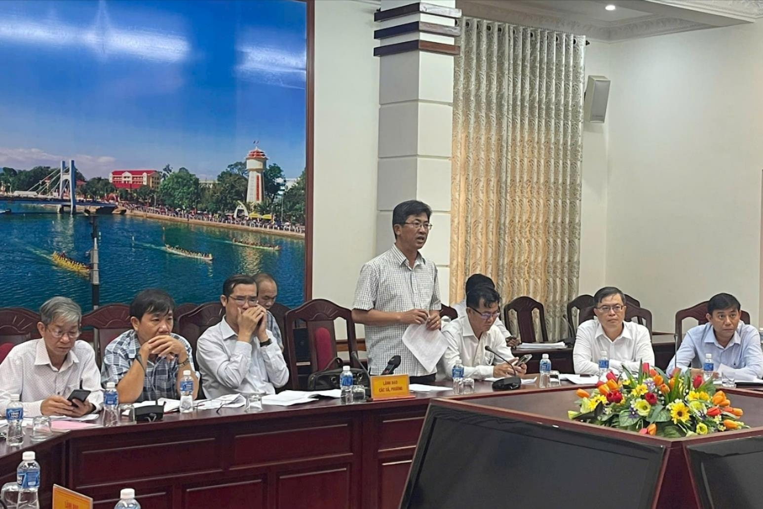 Bericht Nr. 2 des stellvertretenden Direktors des Baumanagementausschusses (1).jpg