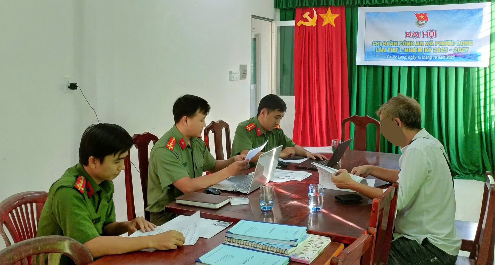 cơ quan công an làm việc ông Th..jpg