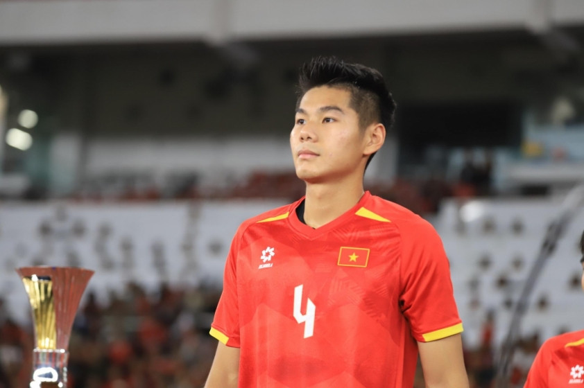 Trung vệ Hiểu Minh từng có màn ra mắt ấn tượng trong màu áo Đội tuyển Việt Nam.