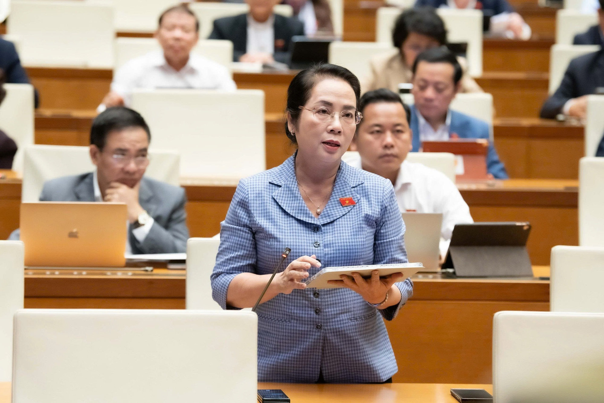 Đề nghị xây dựng bảng lương đặc thù ngành y, áp dụng phụ cấp theo vị trí việc làm- Ảnh 2.