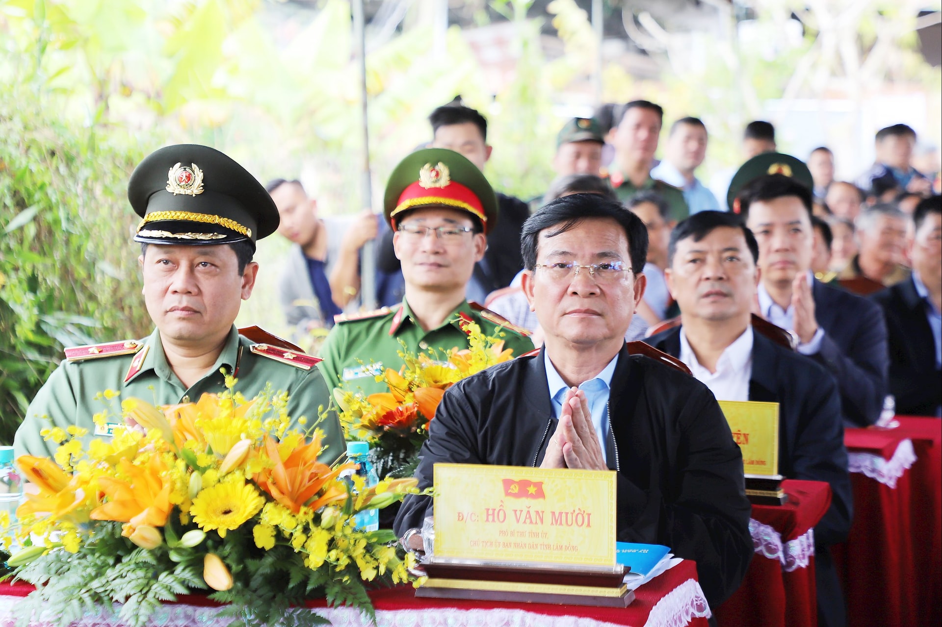 Slavnostního zahájení se zúčastnili zástupce tajemníka provinčního výboru strany, předseda provinčního lidového výboru Ho Van Muoi a zástupce vedoucího kanceláře ministerstva veřejné bezpečnosti Nguyen Hong Nguyen.