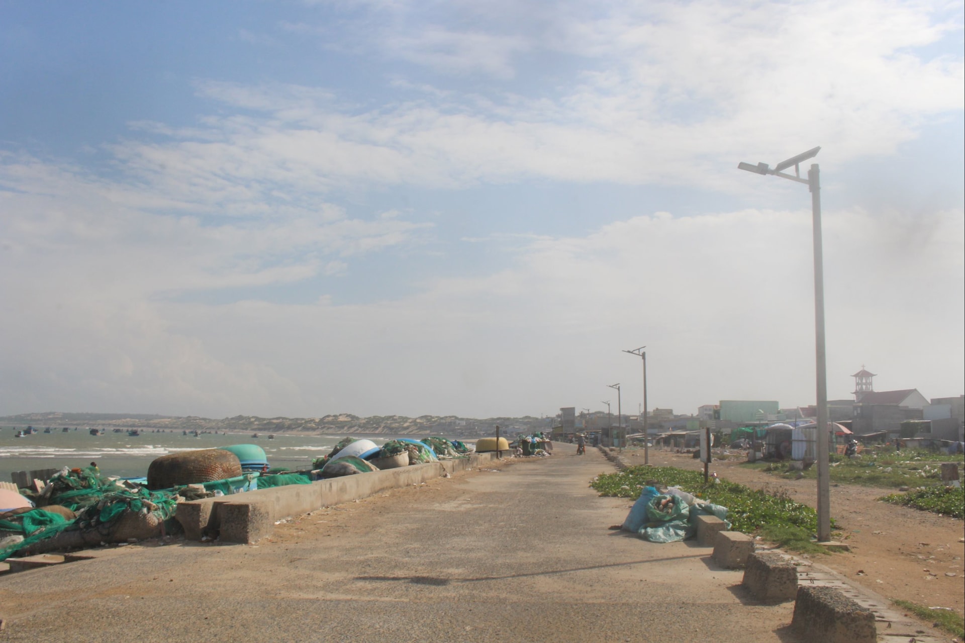 مشروع إضاءة أمنية لجسر لين هوونغ