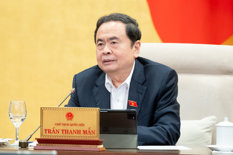 4-8844.jpg