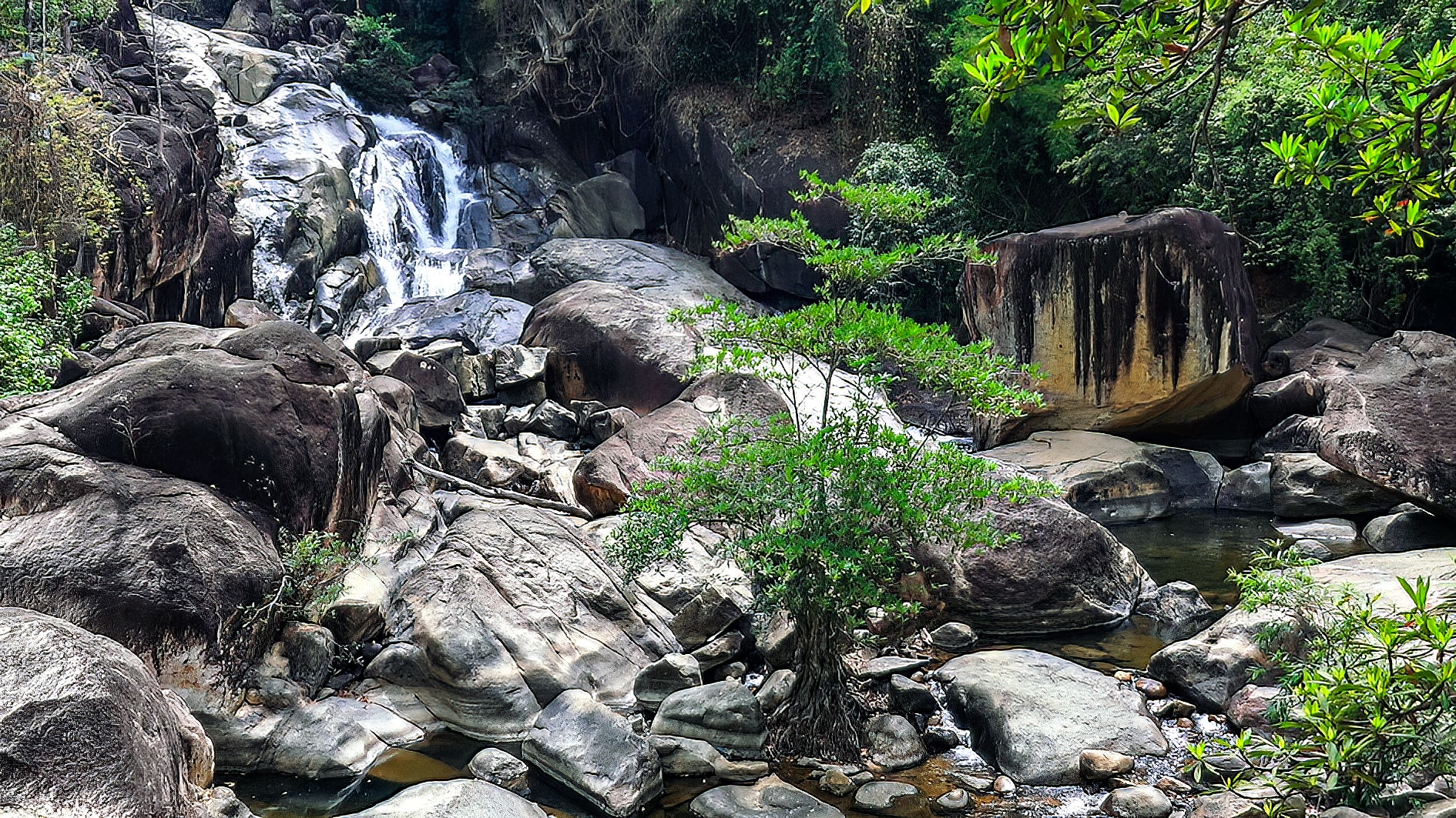 ແຫຼ່ງທ່ອງທ່ຽວນ້ຳຕົກບາ, ຕາແສງ ແທງລິງ (ພາບ: ນ.ລານ) (3)