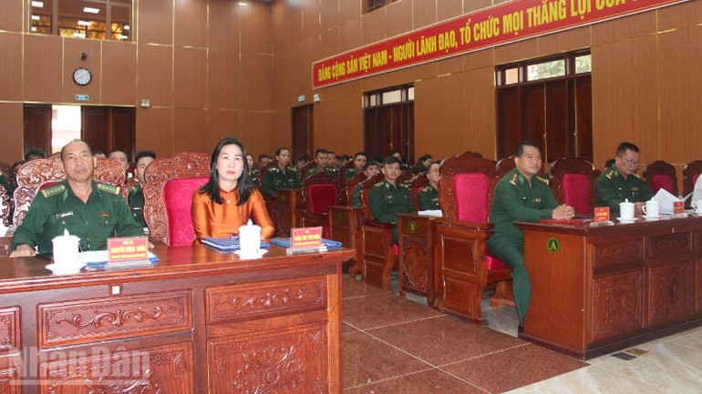 Các đại biểu và học viên dự lễ khai giảng lớp bồi dưỡng. ndo_bl_img-0420-3210.jpg