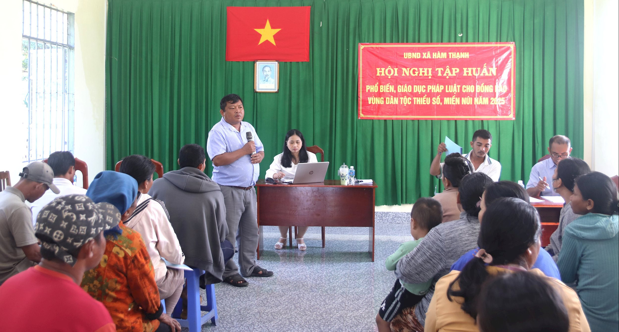 Hội nghị phổ biến giáo dục pháp luật cho phụ nữ và người dân xã Hàm Thạnh