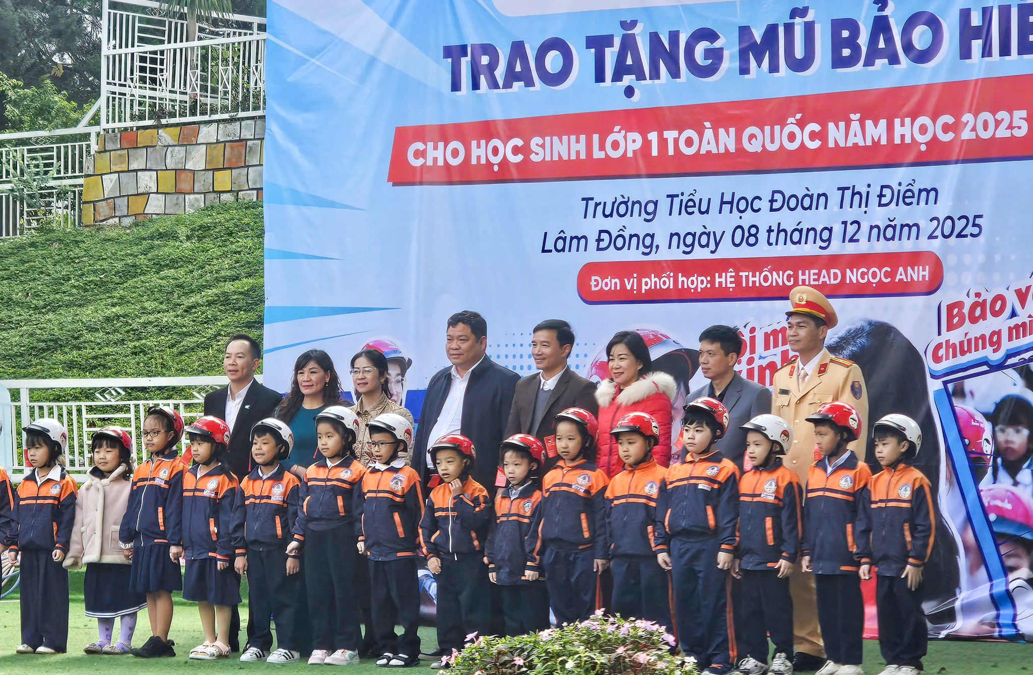 trao mu bao hiem