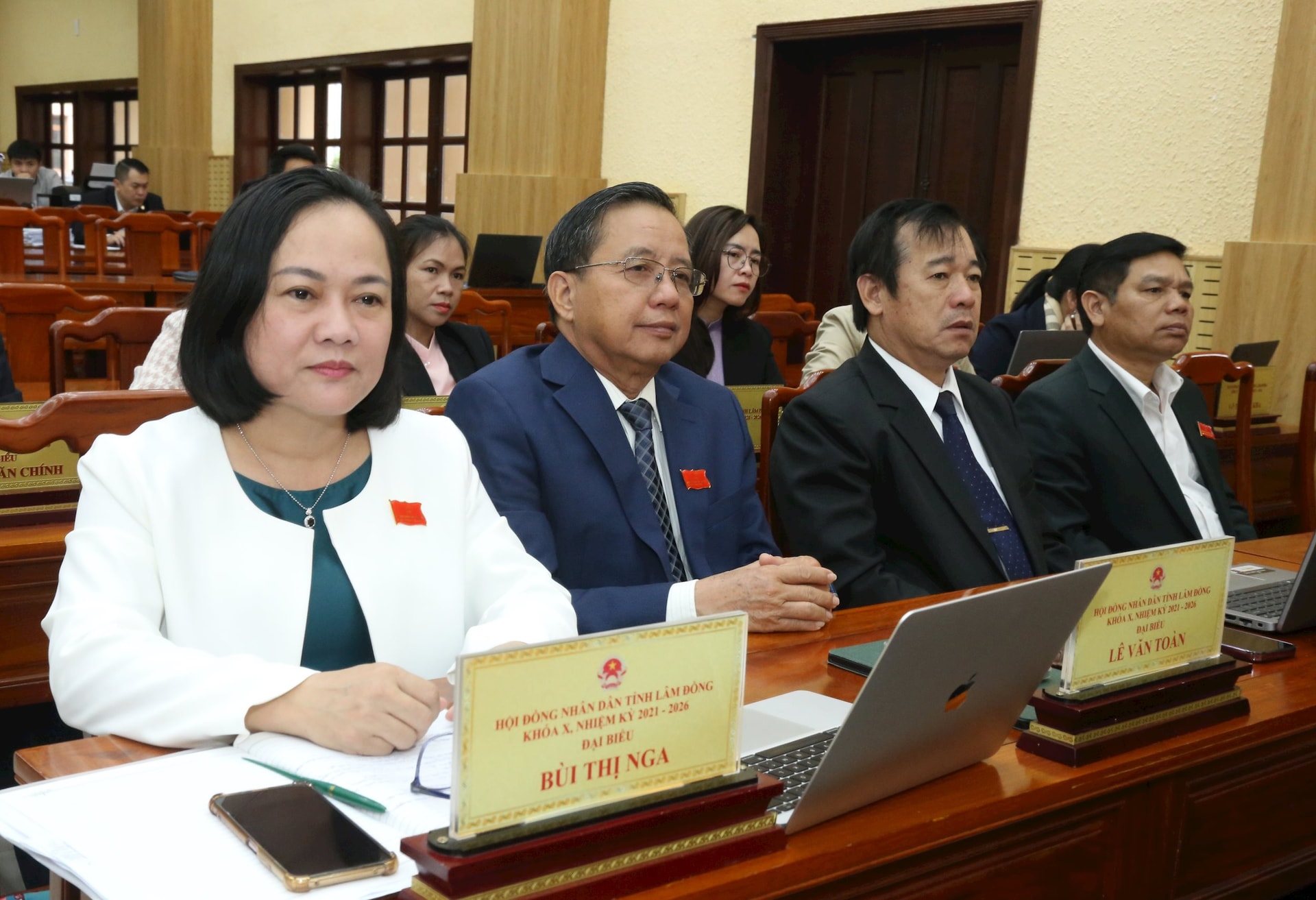 delegater som deltar på sesjonen