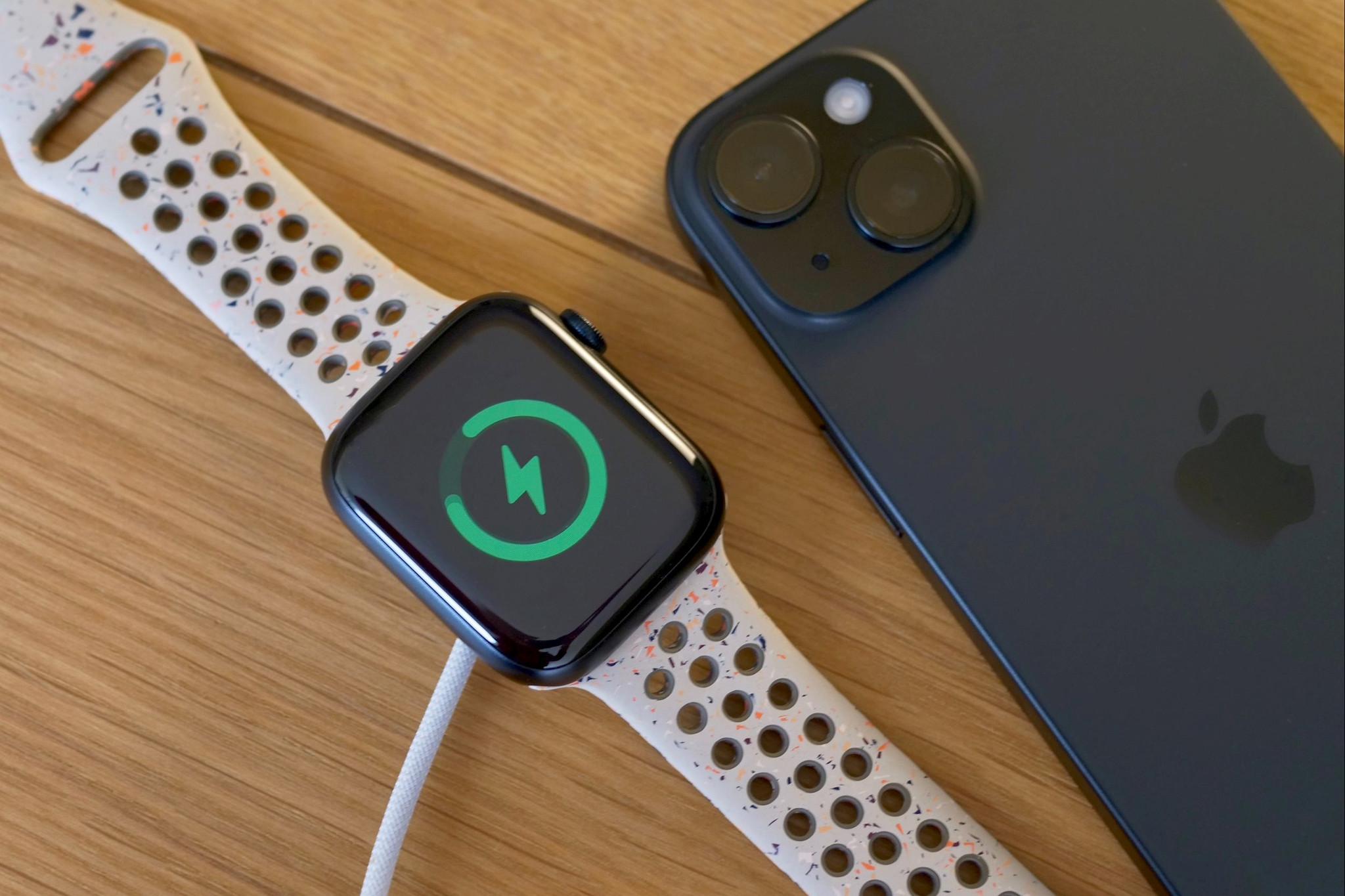 Apple Watch Series 9 GPS + Cellular 41mm