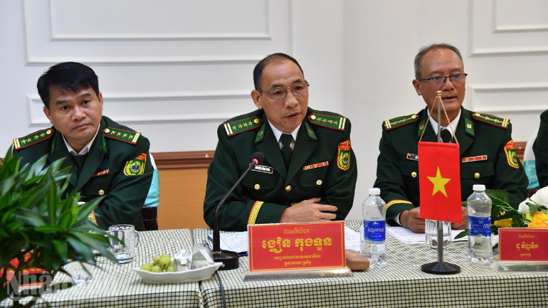 ndo_bl_img-0414-9513.jpg