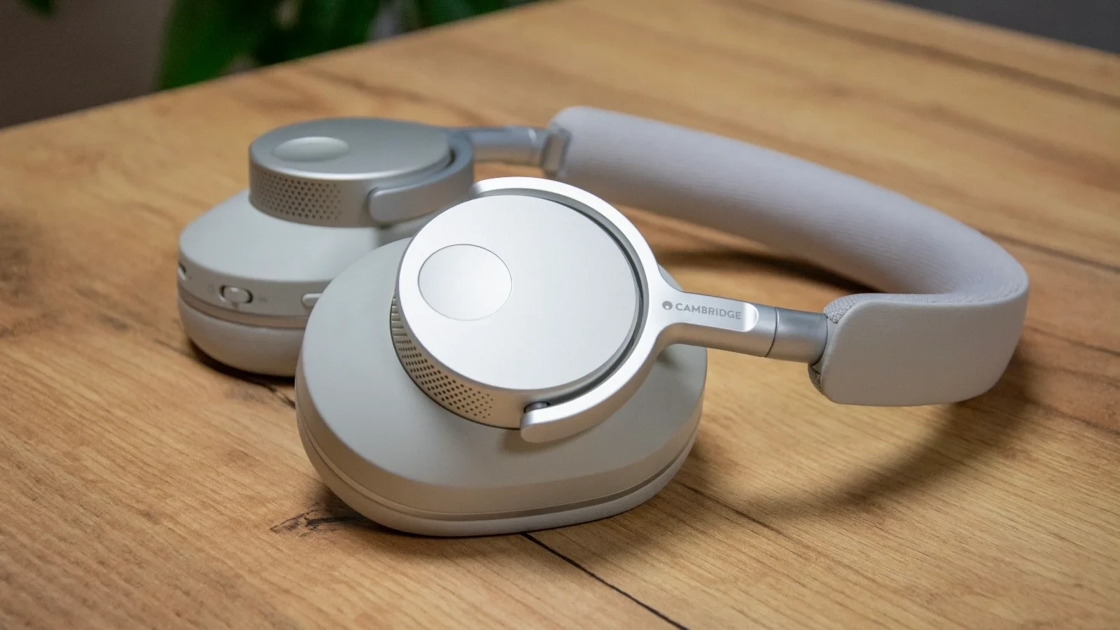 Toàn bộ sản phẩm Cambridge Audio Melomania P100 và phụ kiện
