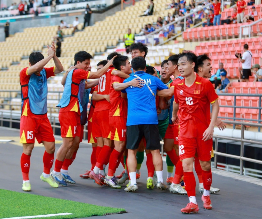 Niềm vui của các tuyển thủ U22 Việt Nam (Ảnh: Thùy Linh)