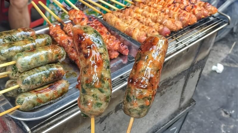 Dồi sụn nướng xiên que