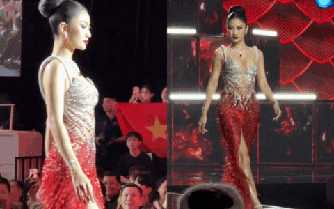 Hoa hậu Phương Linh gặp sự cố trang phục và nhanh chóng lấy lại bình tĩnh trên sân khấu bán kết Miss Cosmo 2025.