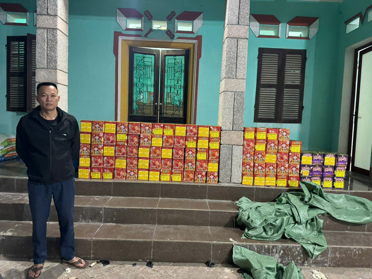 Đối tượng Đồng Văn Lực và tang vật vụ án