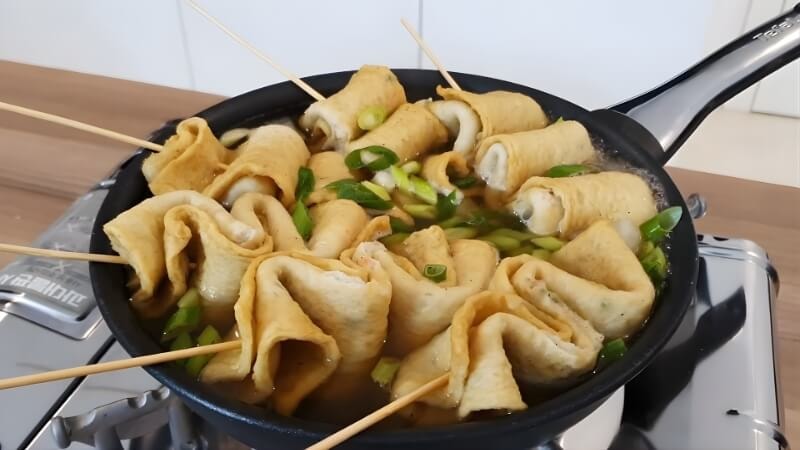 Chả cá thát lát xiên que (Chả cá Hàn Quốc)