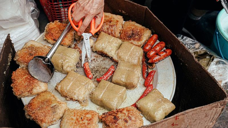 Rán bánh chưng vàng giòn