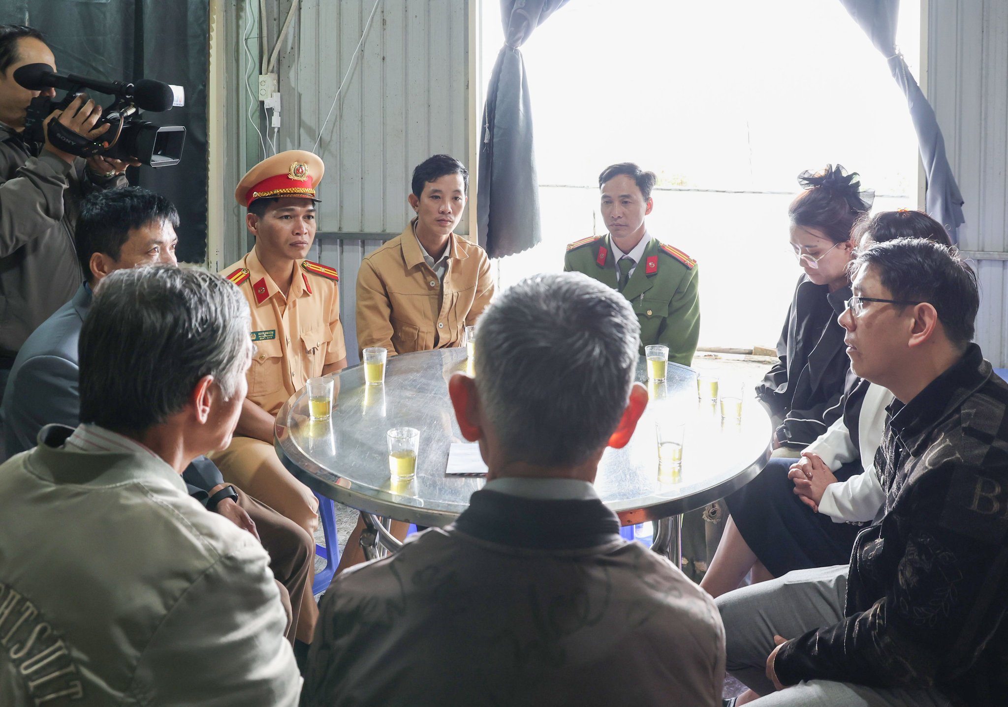 ban-atgt-tham-nan-nhan-tai-nan-giao-thong.jpg