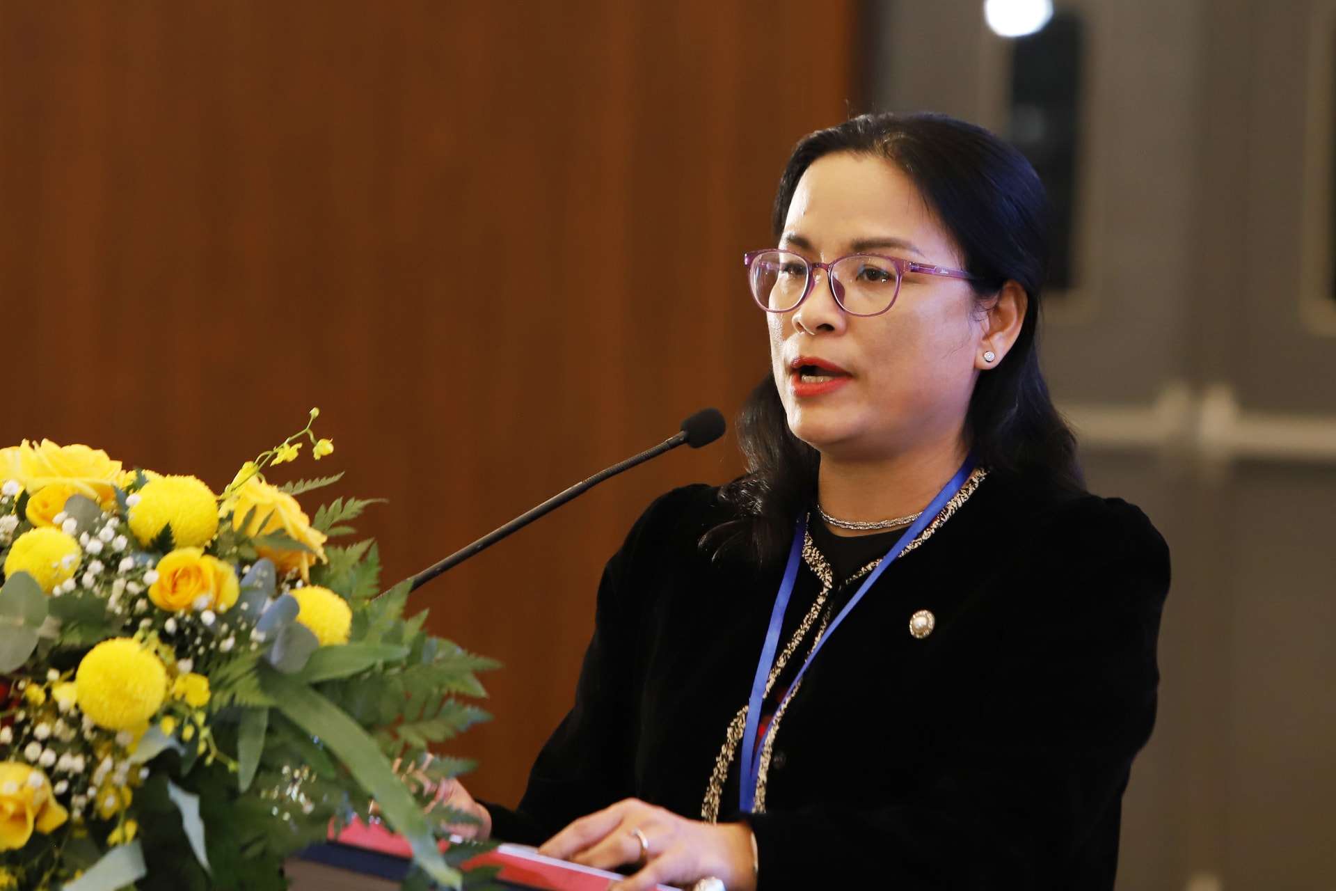 Professor Ngo Thi Phuong Lan, rector van de Universiteit voor Sociale Wetenschappen en Geesteswetenschappen in Ho Chi Minh-stad, presenteerde haar paper.