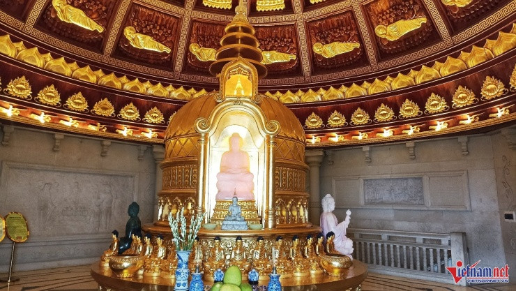 Trần vòm trang trí tại tầng 13