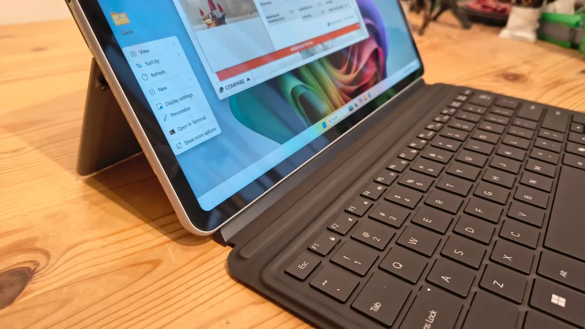 Màn hình 13 inch của iWork GT Ultra