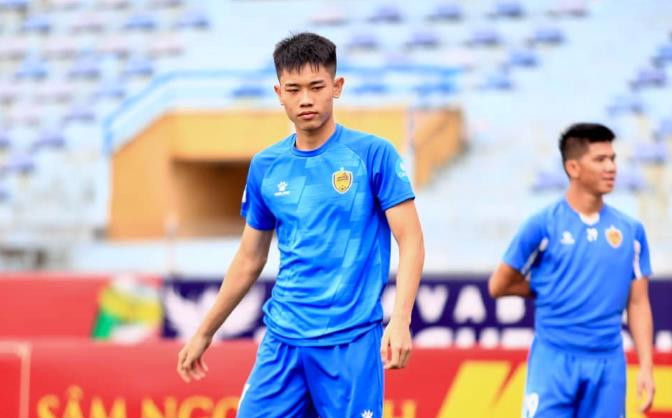 Đình Bắc từng đối mặt với nhiều chỉ trích về thái độ thi đấu trong giai đoạn đầu sự nghiệp.